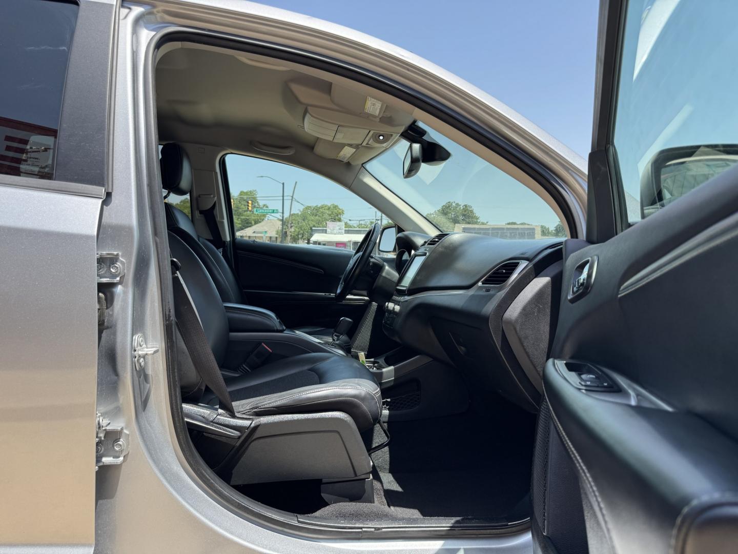 2018 SILVER DODGE JOURNEY CROSSROAD (3C4PDCGGXJT) , located at 5900 E. Lancaster Ave., Fort Worth, TX, 76112, (817) 457-5456, 0.000000, 0.000000- Photo#17