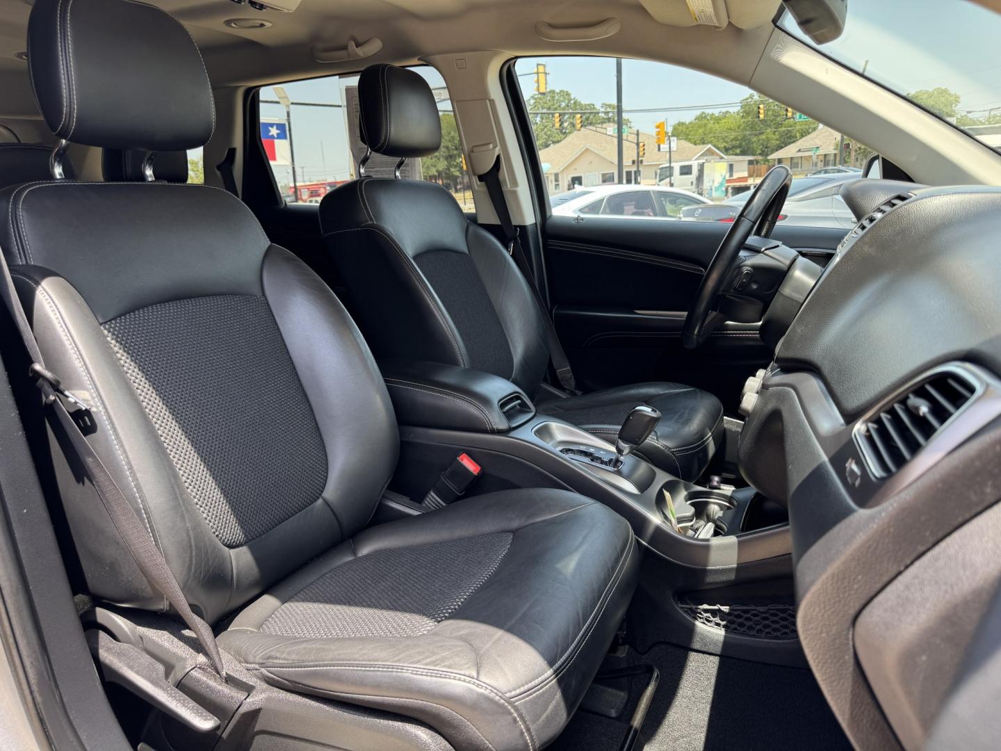 2018 SILVER DODGE JOURNEY CROSSROAD (3C4PDCGGXJT) , located at 5900 E. Lancaster Ave., Fort Worth, TX, 76112, (817) 457-5456, 0.000000, 0.000000- Photo#18