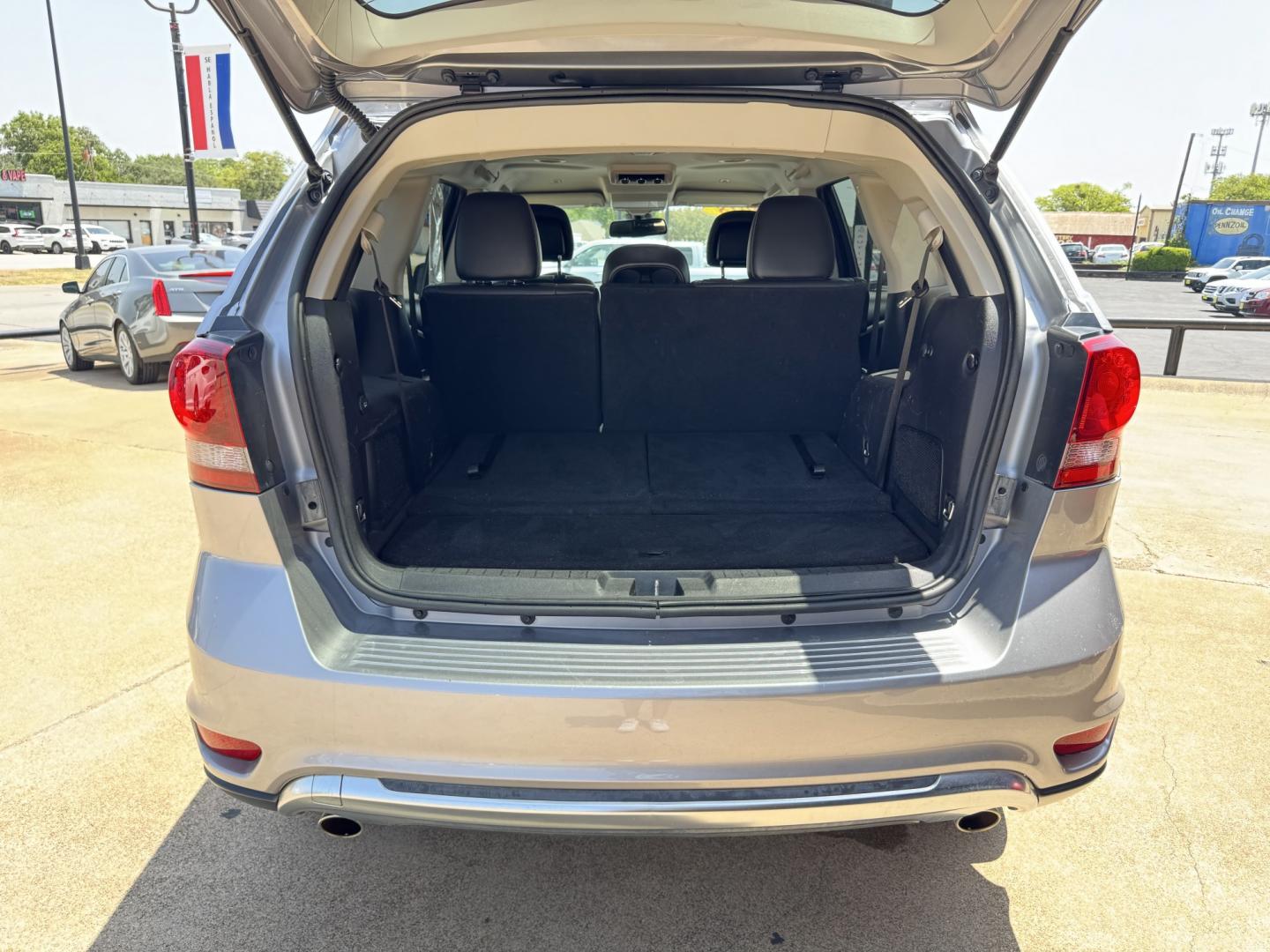 2018 SILVER DODGE JOURNEY CROSSROAD (3C4PDCGGXJT) , located at 5900 E. Lancaster Ave., Fort Worth, TX, 76112, (817) 457-5456, 0.000000, 0.000000- Photo#6