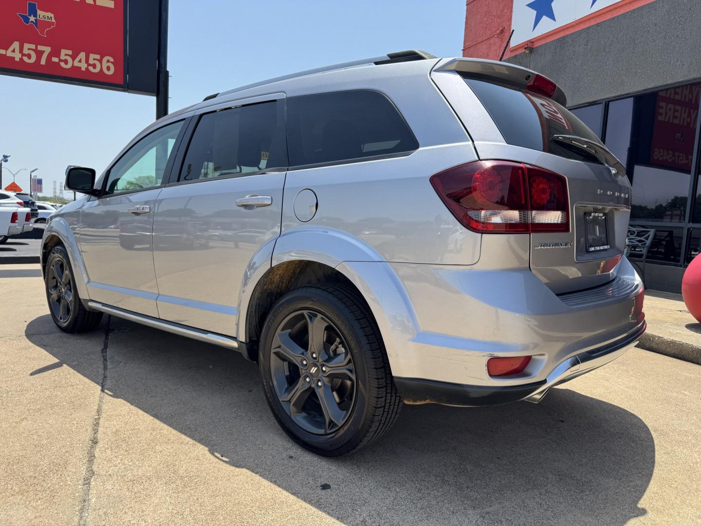 2018 SILVER DODGE JOURNEY CROSSROAD (3C4PDCGGXJT) , located at 5900 E. Lancaster Ave., Fort Worth, TX, 76112, (817) 457-5456, 0.000000, 0.000000- Photo#7