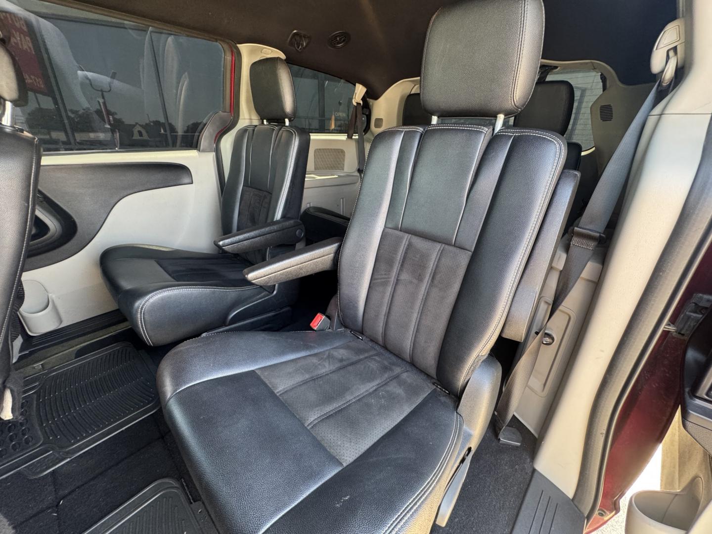 2019 RED DODGE GRAND CARAVAN SXT (2C4RDGCG9KR) , located at 5900 E. Lancaster Ave., Fort Worth, TX, 76112, (817) 457-5456, 0.000000, 0.000000- Photo#16