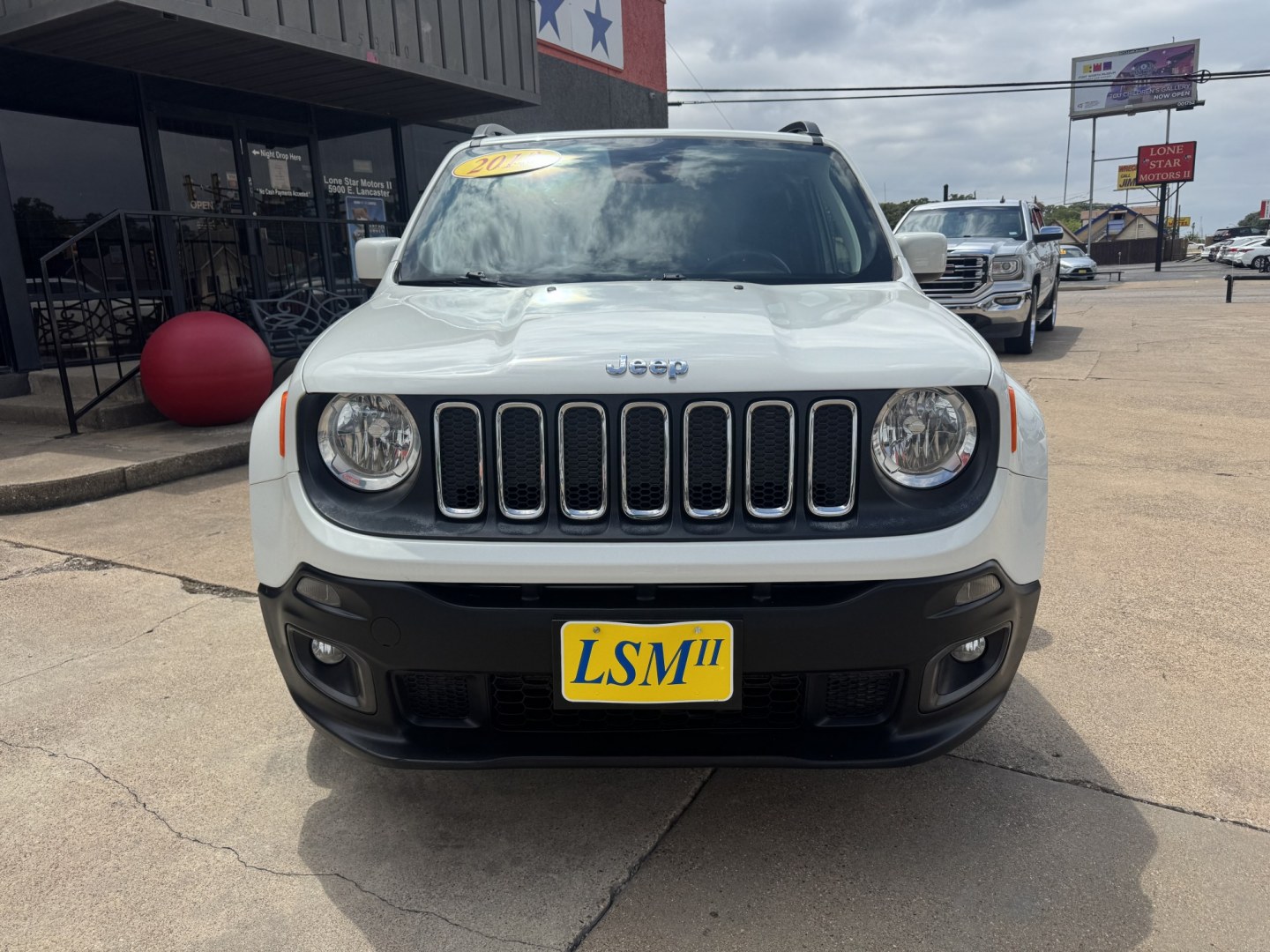 2018 WHITE JEEP RENEGADE LATITUDE (ZACCJABB0JP) , located at 5900 E. Lancaster Ave., Fort Worth, TX, 76112, (817) 457-5456, 0.000000, 0.000000- Photo#1