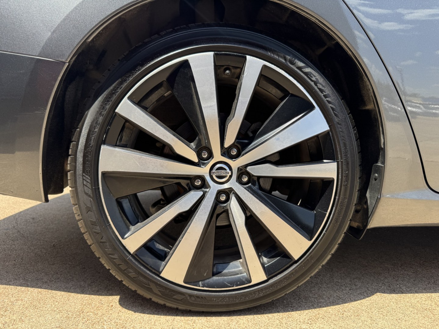 2019 GRAY NISSAN ALTIMA 2.5 SR (1N4BL4CV3KC) , located at 5900 E. Lancaster Ave., Fort Worth, TX, 76112, (817) 457-5456, 0.000000, 0.000000- Photo#23