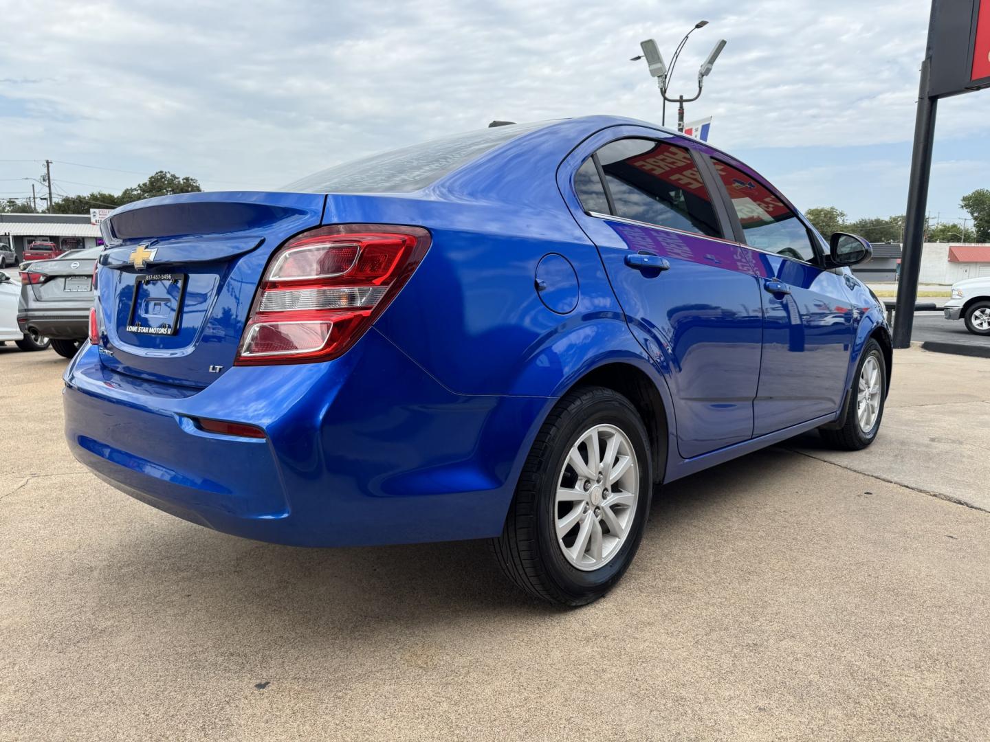 2018 BLUE CHEVROLET SONIC LT (1G1JD5SH0J4) , located at 5900 E. Lancaster Ave., Fort Worth, TX, 76112, (817) 457-5456, 0.000000, 0.000000- Photo#3