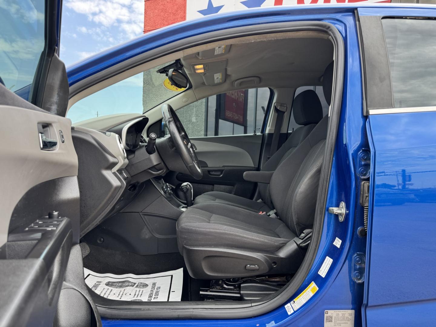 2018 BLUE CHEVROLET SONIC LT (1G1JD5SH0J4) , located at 5900 E. Lancaster Ave., Fort Worth, TX, 76112, (817) 457-5456, 0.000000, 0.000000- Photo#8