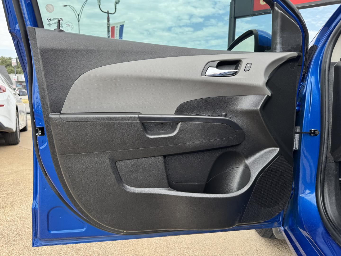 2018 BLUE CHEVROLET SONIC LT (1G1JD5SH0J4) , located at 5900 E. Lancaster Ave., Fort Worth, TX, 76112, (817) 457-5456, 0.000000, 0.000000- Photo#7