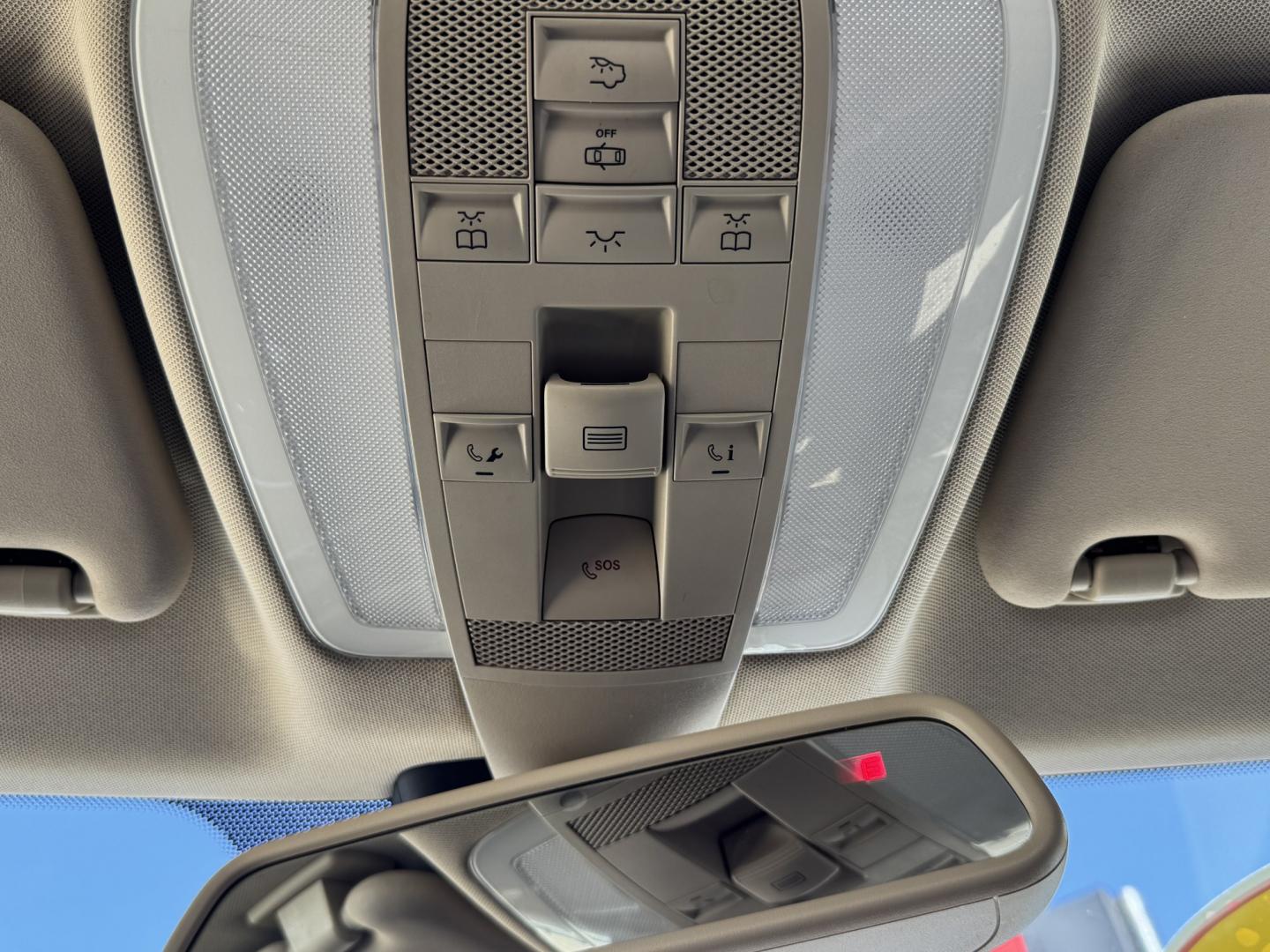 2014 WHITE MERCEDES-BENZ C-CLASS C300 4MATIC (WDDGF8AB0EG) , located at 5900 E. Lancaster Ave., Fort Worth, TX, 76112, (817) 457-5456, 0.000000, 0.000000- Photo#24