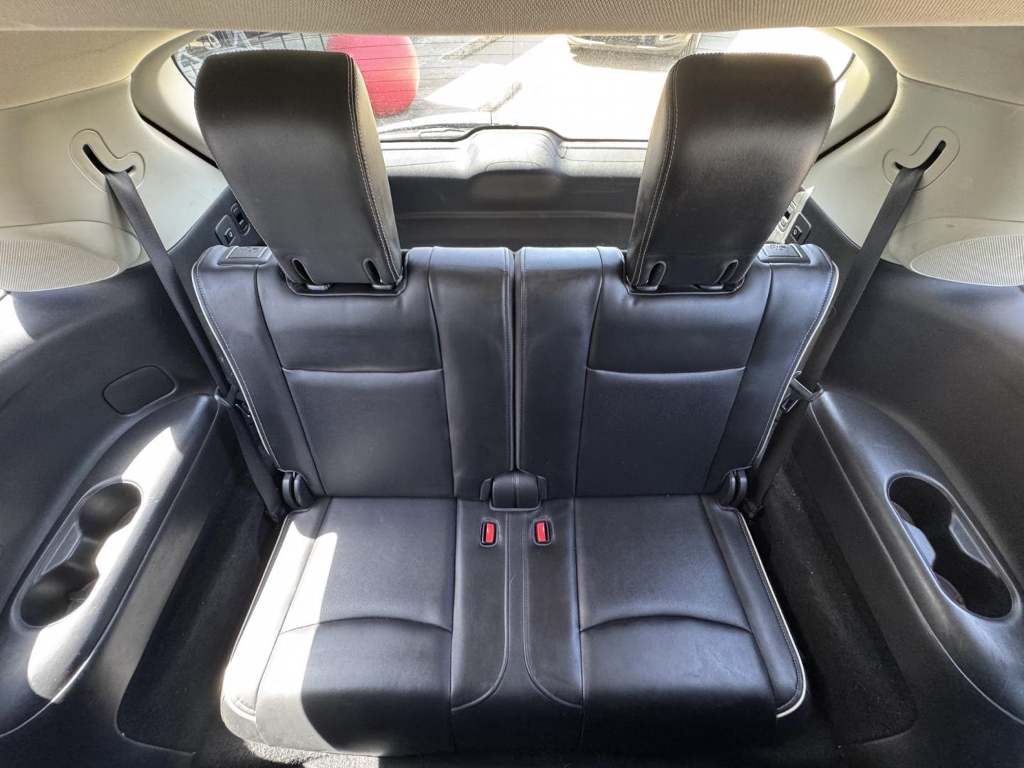2018 SILVER INFINITI QX60 BASE (5N1DL0MN0JC) , located at 5900 E. Lancaster Ave., Fort Worth, TX, 76112, (817) 457-5456, 0.000000, 0.000000- Photo#20