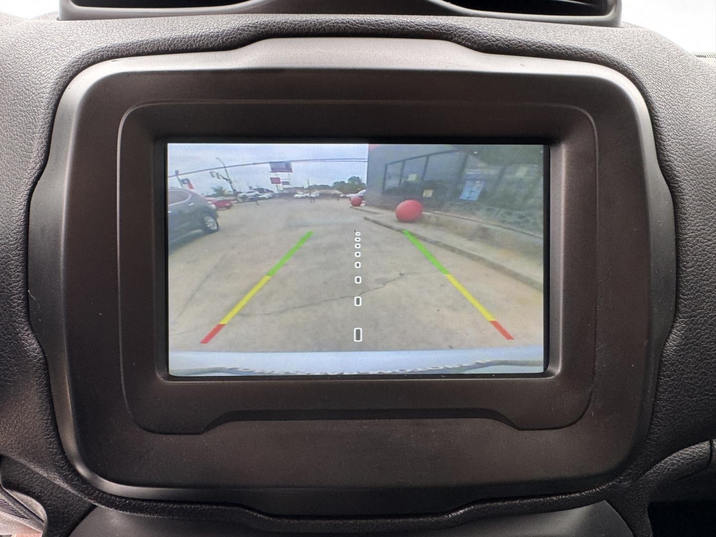 2018 SILVER JEEP RENEGADE LATITUDE (ZACCJABB0JP) , located at 5900 E. Lancaster Ave., Fort Worth, TX, 76112, (817) 457-5456, 0.000000, 0.000000- Photo#22