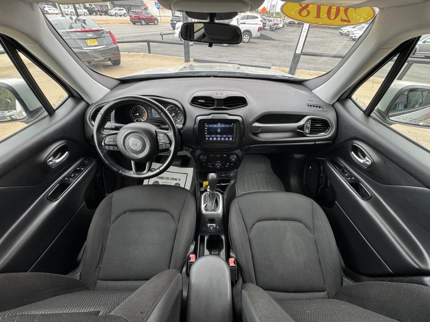 2018 SILVER JEEP RENEGADE LATITUDE (ZACCJABB0JP) , located at 5900 E. Lancaster Ave., Fort Worth, TX, 76112, (817) 457-5456, 0.000000, 0.000000- Photo#19