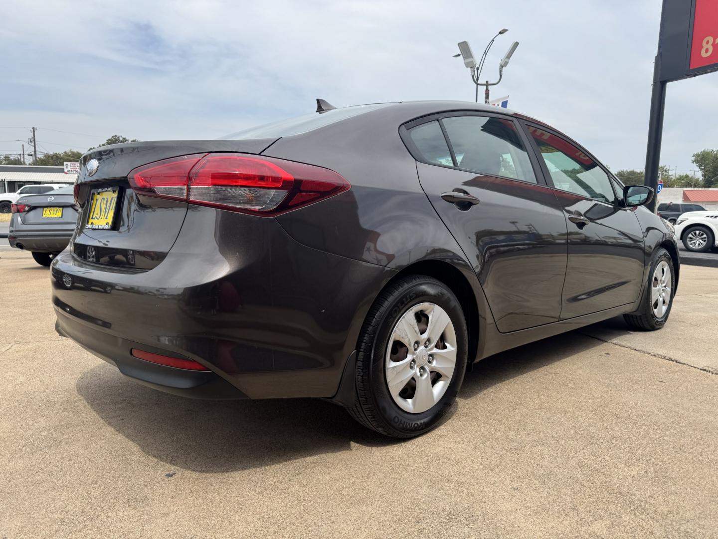 2018 BROWN KIA FORTE LX (3KPFK4A70JE) , located at 5900 E. Lancaster Ave., Fort Worth, TX, 76112, (817) 457-5456, 0.000000, 0.000000- Photo#3