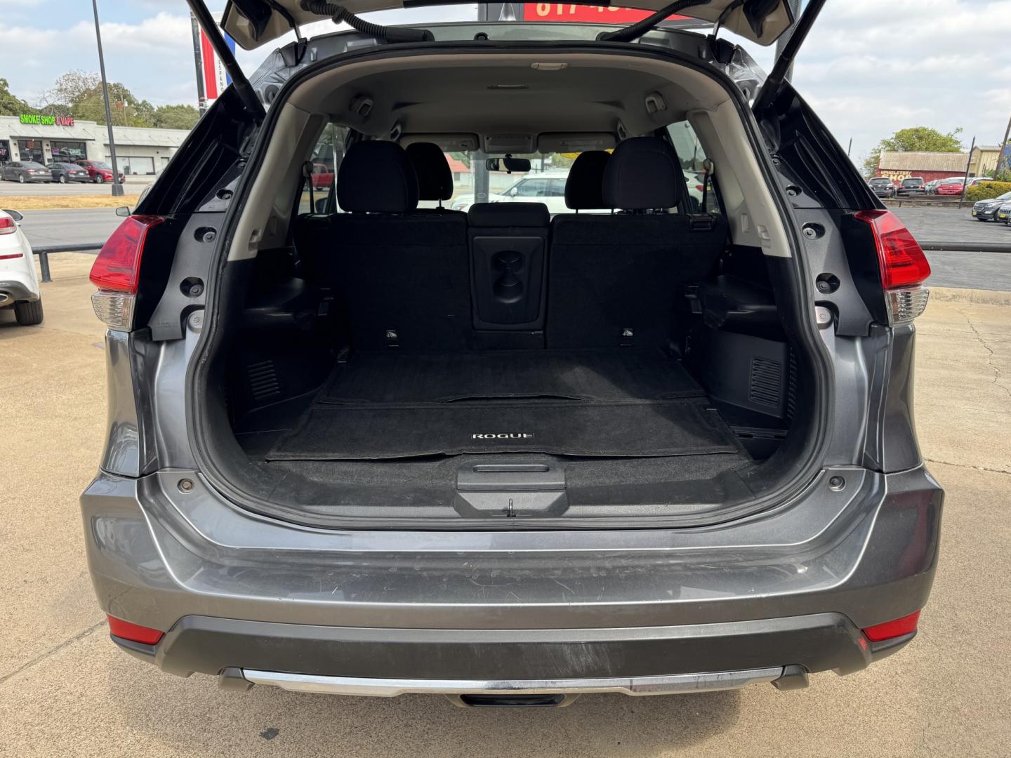 2017 GRAY NISSAN ROGUE S; SL; SV (KNMAT2MV8HP) , located at 5900 E. Lancaster Ave., Fort Worth, TX, 76112, (817) 457-5456, 0.000000, 0.000000- Photo#5