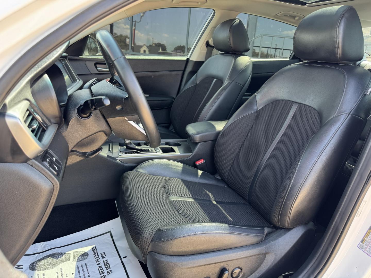2019 WHITE KIA OPTIMA LX; S (5XXGT4L36KG) , located at 5900 E. Lancaster Ave., Fort Worth, TX, 76112, (817) 457-5456, 0.000000, 0.000000- Photo#9