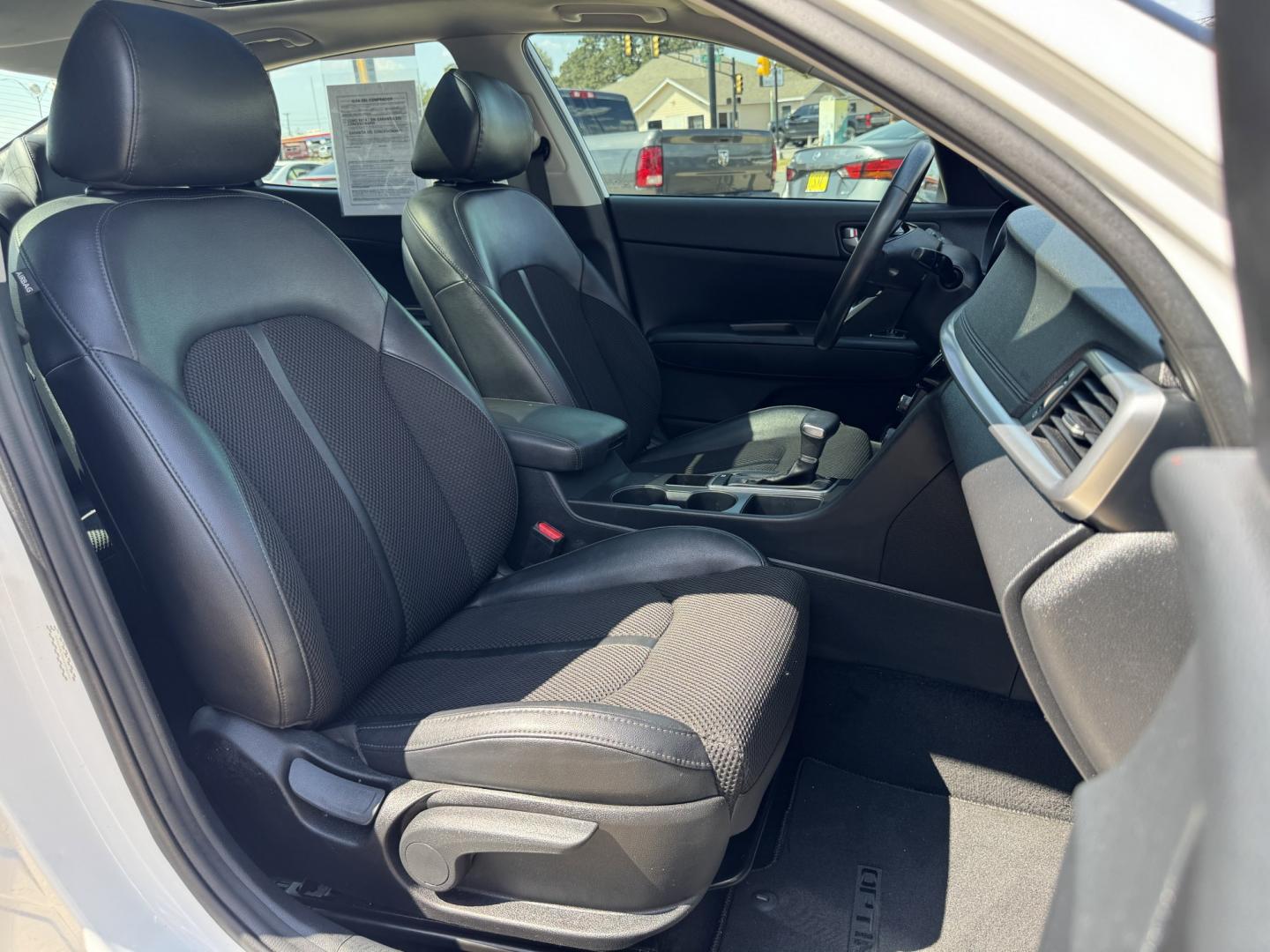2019 WHITE KIA OPTIMA LX; S (5XXGT4L36KG) , located at 5900 E. Lancaster Ave., Fort Worth, TX, 76112, (817) 457-5456, 0.000000, 0.000000- Photo#16