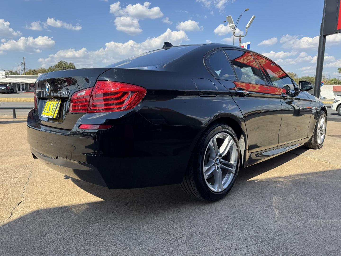 2014 BLACK BMW 5 SERIES 528I (WBA5A5C56ED) , located at 5900 E. Lancaster Ave., Fort Worth, TX, 76112, (817) 457-5456, 0.000000, 0.000000- Photo#3