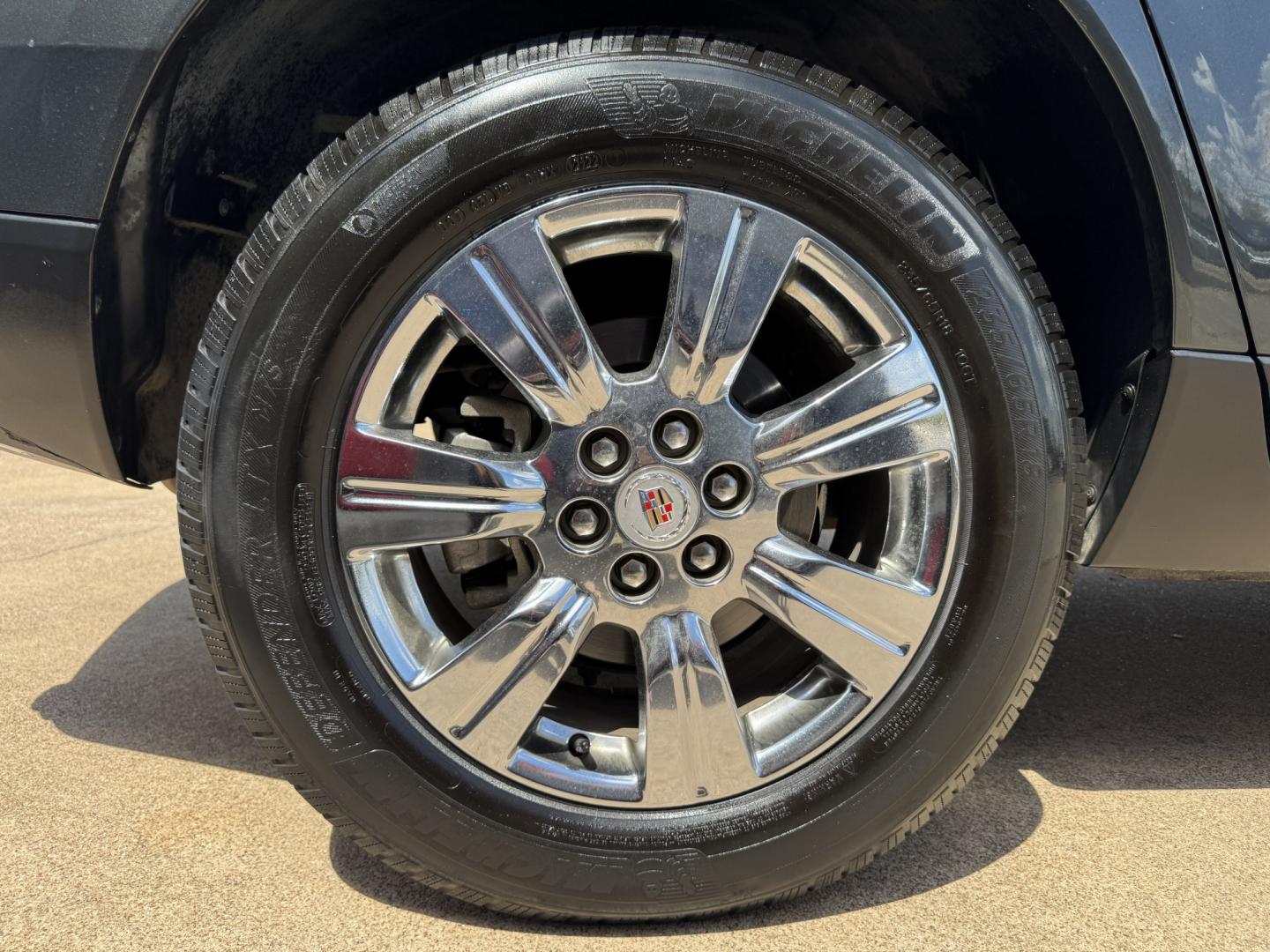 2014 GRAY CADILLAC SRX LUXURY (3GYFNEE33ES) , located at 5900 E. Lancaster Ave., Fort Worth, TX, 76112, (817) 457-5456, 0.000000, 0.000000- Photo#24