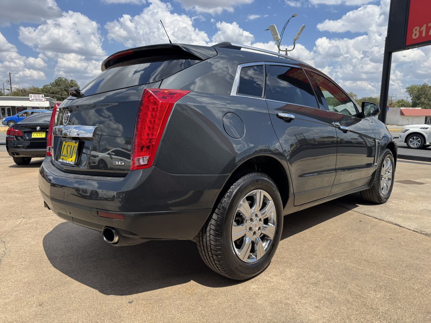 2014 GRAY CADILLAC SRX LUXURY (3GYFNEE33ES) , located at 5900 E. Lancaster Ave., Fort Worth, TX, 76112, (817) 457-5456, 0.000000, 0.000000- Photo#3
