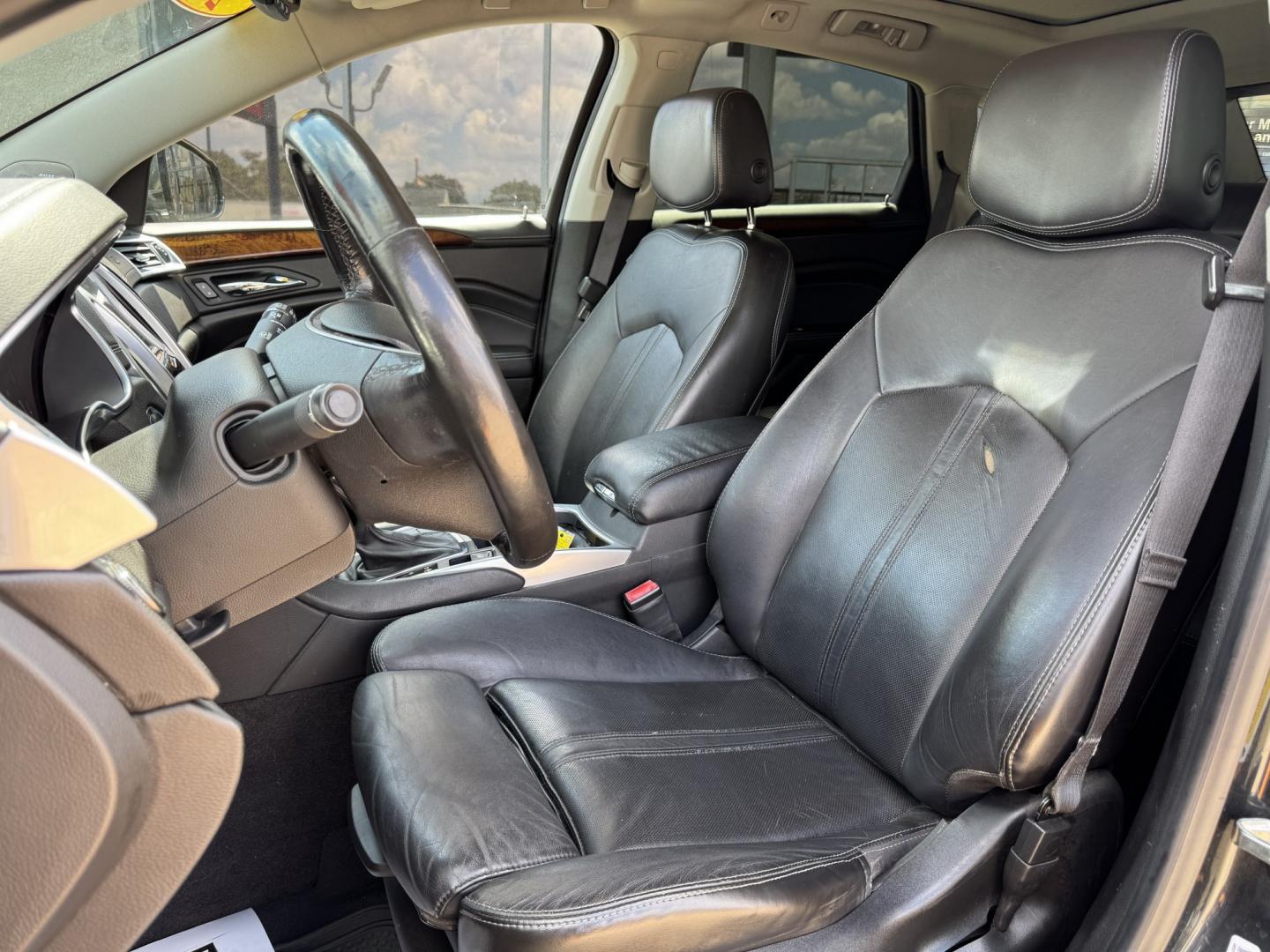 2014 GRAY CADILLAC SRX LUXURY (3GYFNEE33ES) , located at 5900 E. Lancaster Ave., Fort Worth, TX, 76112, (817) 457-5456, 0.000000, 0.000000- Photo#10
