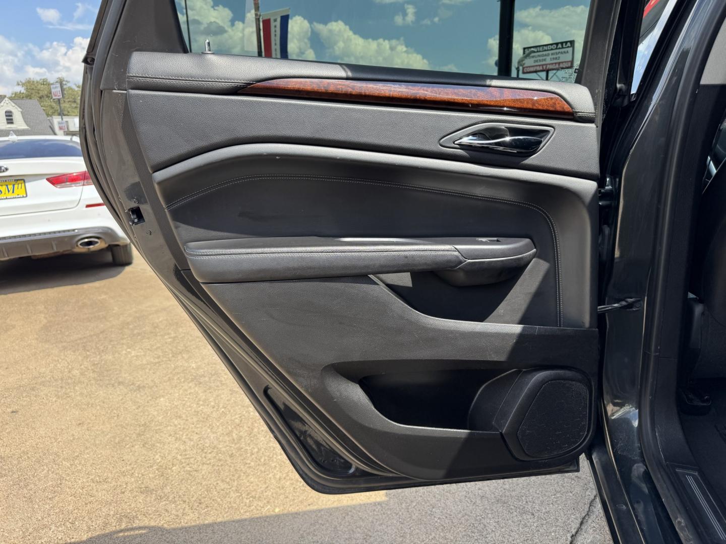 2014 GRAY CADILLAC SRX LUXURY (3GYFNEE33ES) , located at 5900 E. Lancaster Ave., Fort Worth, TX, 76112, (817) 457-5456, 0.000000, 0.000000- Photo#11