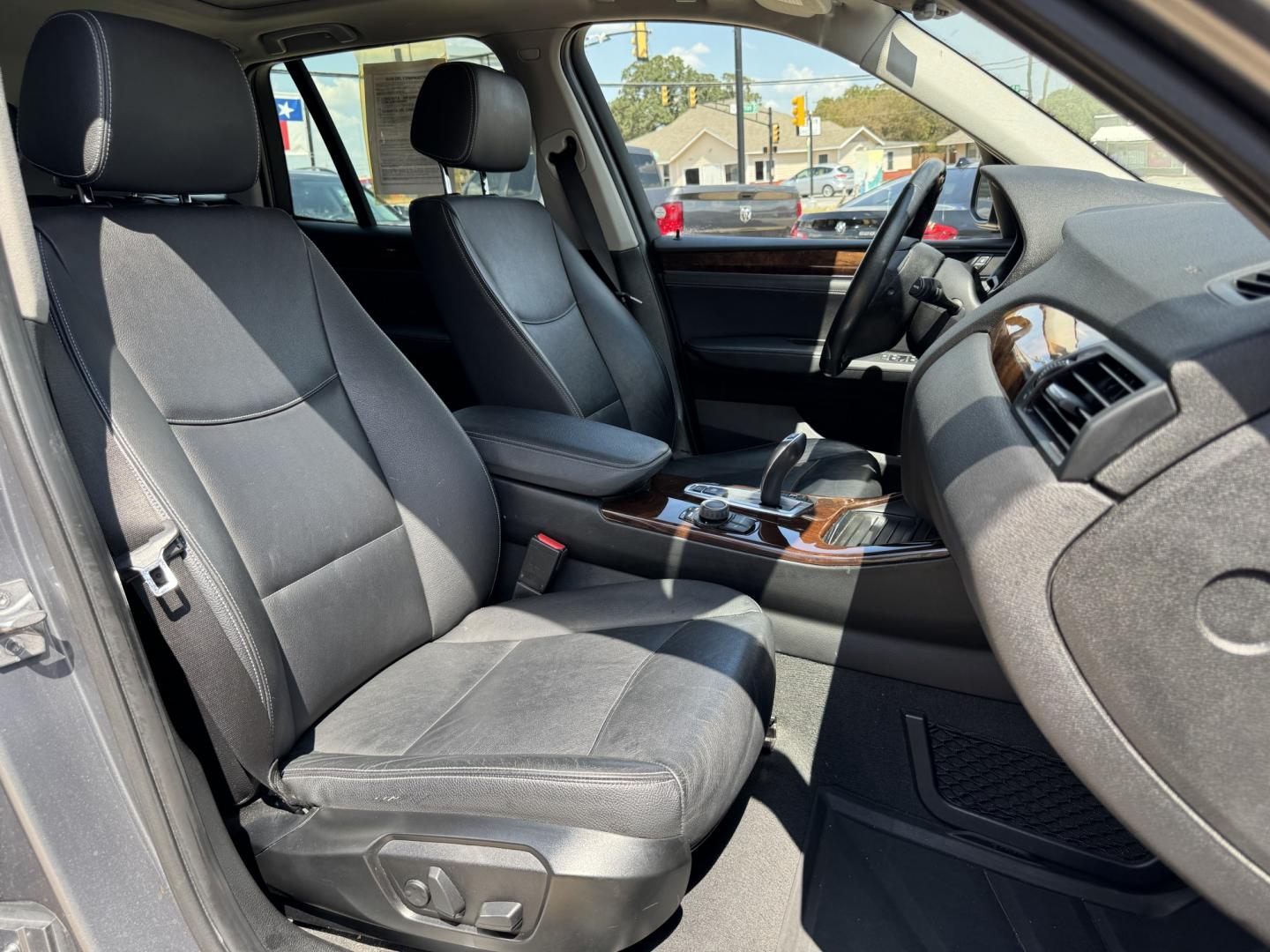 2016 GRAY BMW X3 SDRIVE28I (5UXWZ7C5XG0) , located at 5900 E. Lancaster Ave., Fort Worth, TX, 76112, (817) 457-5456, 0.000000, 0.000000- Photo#20