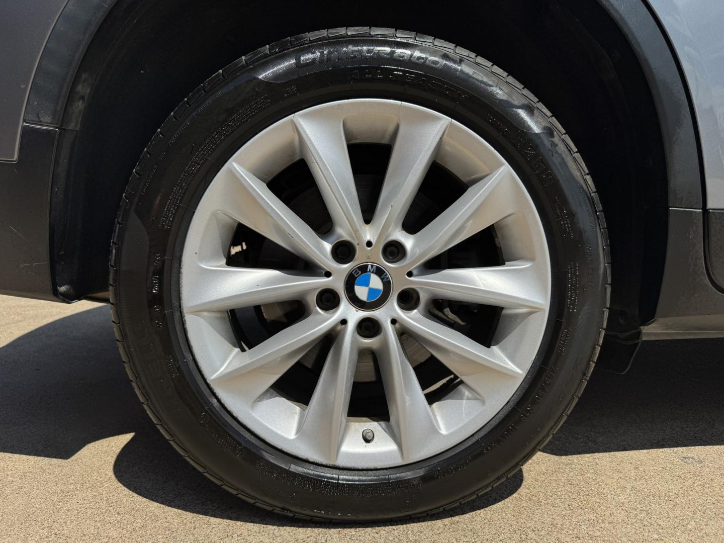 2016 GRAY BMW X3 SDRIVE28I (5UXWZ7C5XG0) , located at 5900 E. Lancaster Ave., Fort Worth, TX, 76112, (817) 457-5456, 0.000000, 0.000000- Photo#29