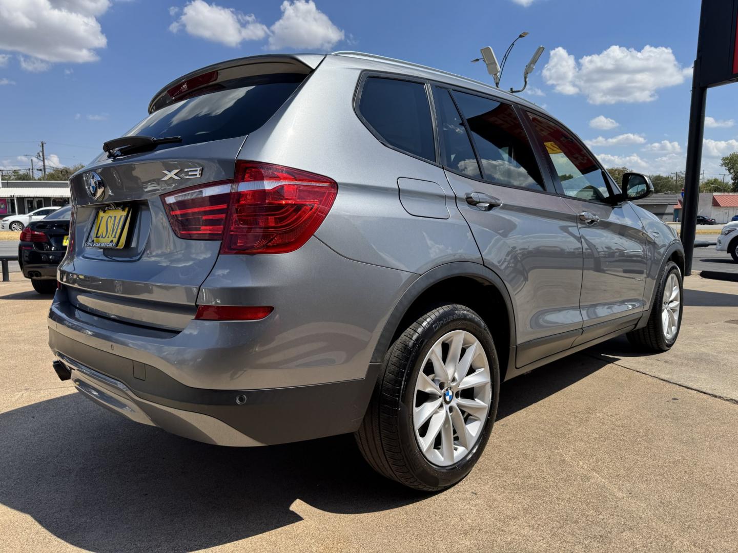 2016 GRAY BMW X3 SDRIVE28I (5UXWZ7C5XG0) , located at 5900 E. Lancaster Ave., Fort Worth, TX, 76112, (817) 457-5456, 0.000000, 0.000000- Photo#3