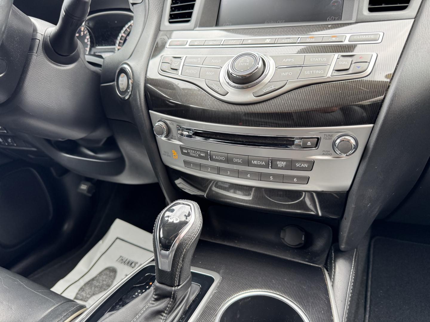 2019 WHITE INFINITI QX60 BASE (5N1DL0MN0KC) , located at 5900 E. Lancaster Ave., Fort Worth, TX, 76112, (817) 457-5456, 0.000000, 0.000000- Photo#24