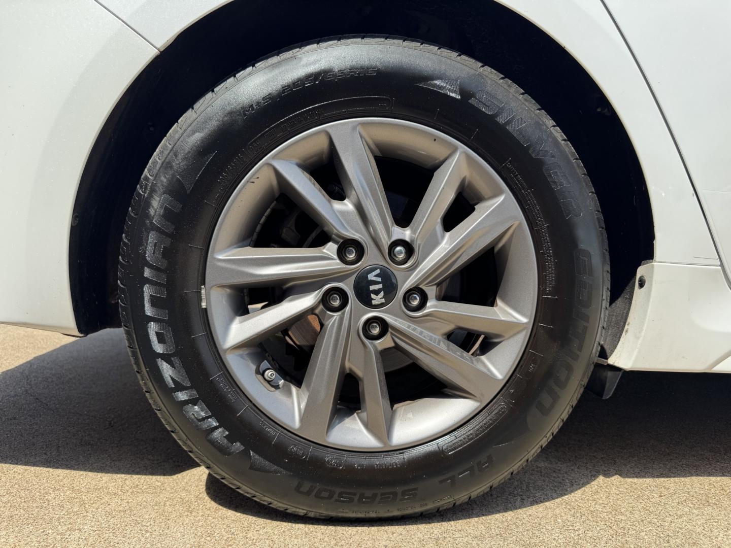 2020 WHITE KIA OPTIMA LX; S; SE (5XXGT4L33LG) , located at 5900 E. Lancaster Ave., Fort Worth, TX, 76112, (817) 457-5456, 0.000000, 0.000000- Photo#24