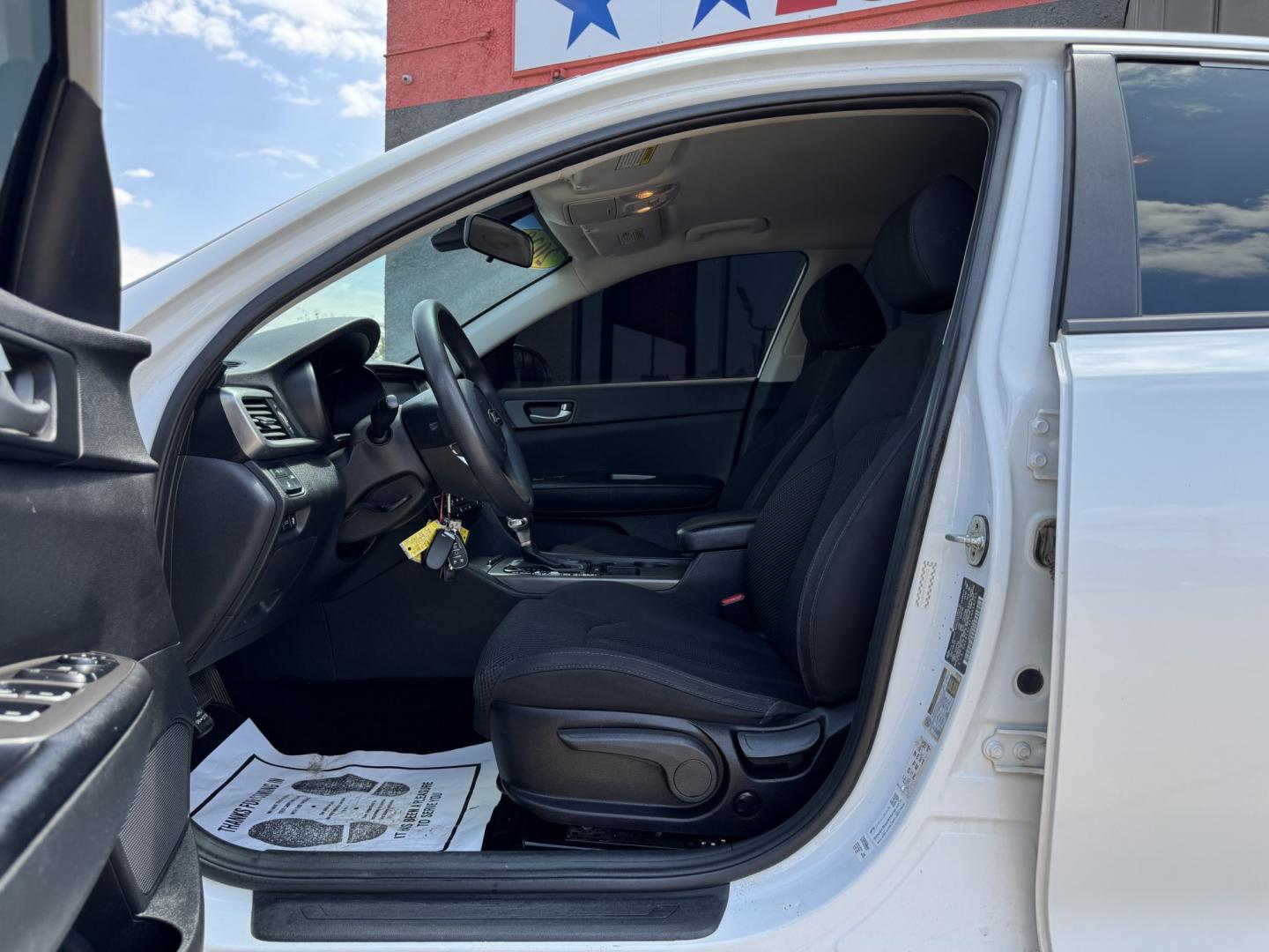 2020 WHITE KIA OPTIMA LX; S; SE (5XXGT4L33LG) , located at 5900 E. Lancaster Ave., Fort Worth, TX, 76112, (817) 457-5456, 0.000000, 0.000000- Photo#8
