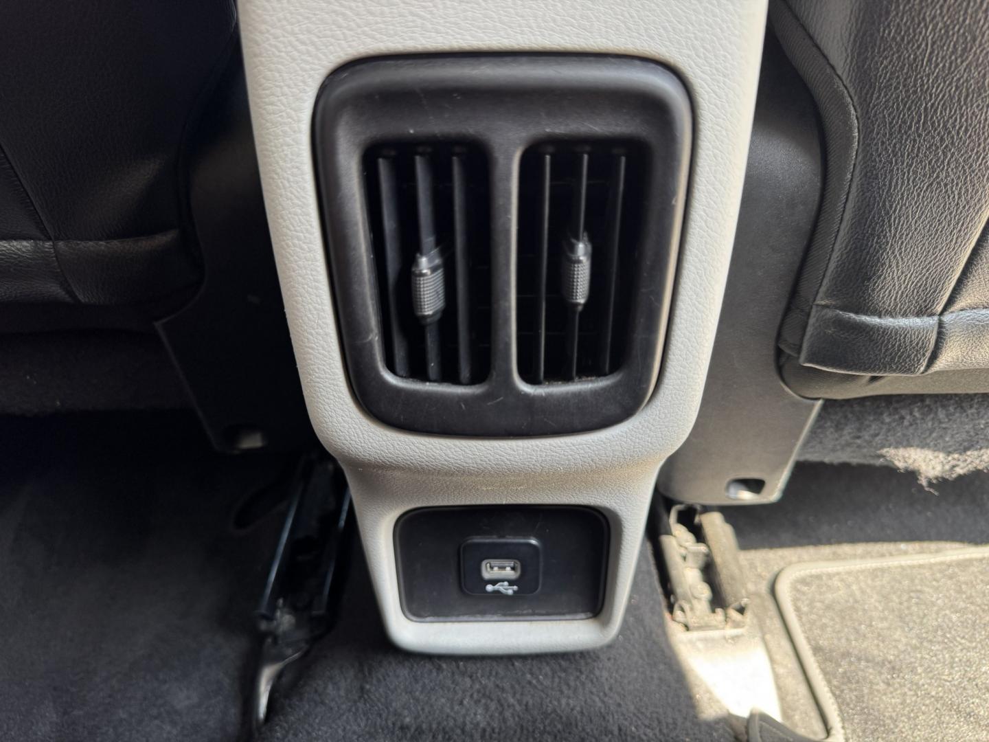 2018 SILVER JEEP COMPASS LATITUDE (3C4NJCBBXJT) , located at 5900 E. Lancaster Ave., Fort Worth, TX, 76112, (817) 457-5456, 0.000000, 0.000000- Photo#14