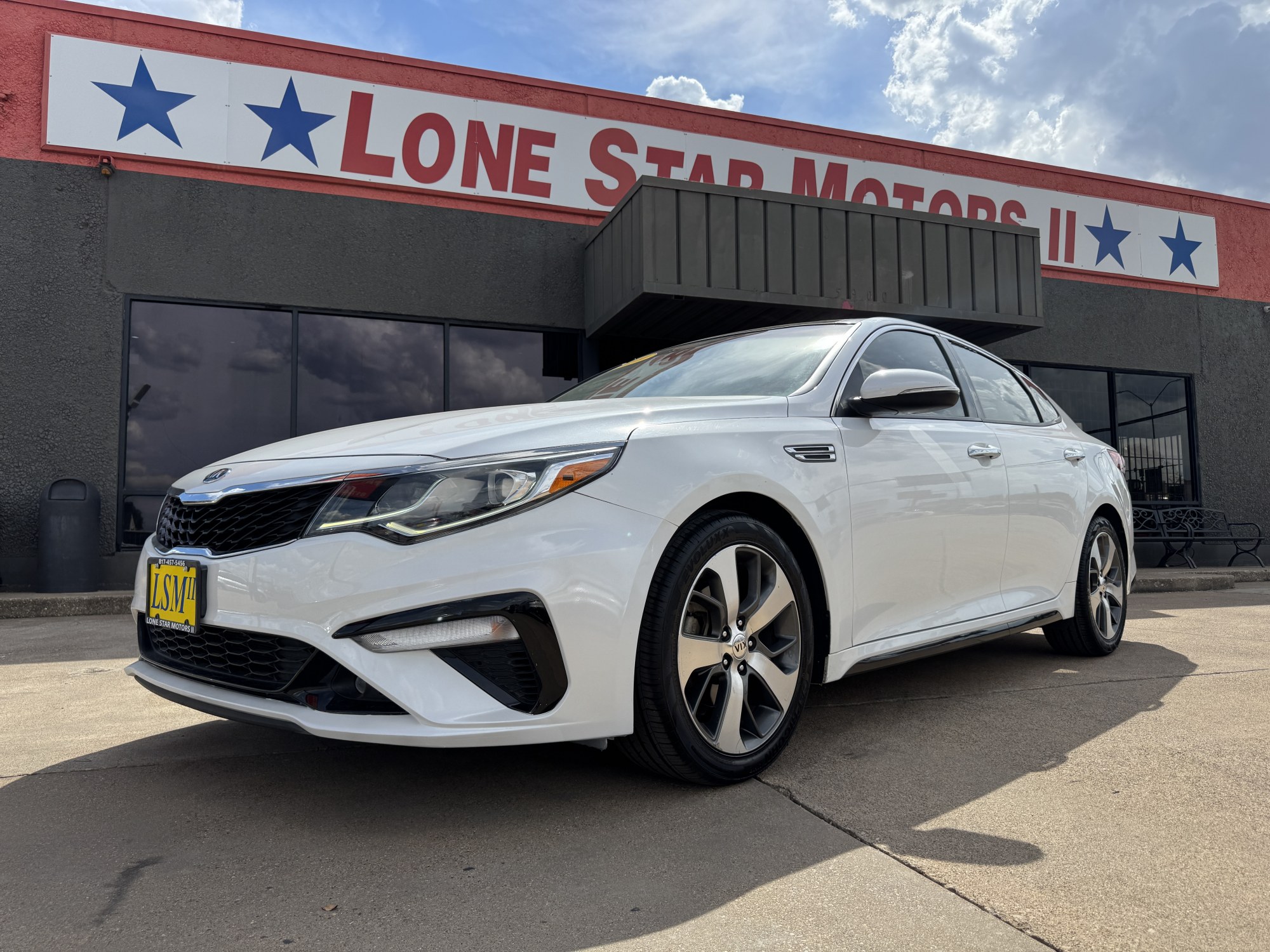 photo of 2019 KIA OPTIMA LX; S 