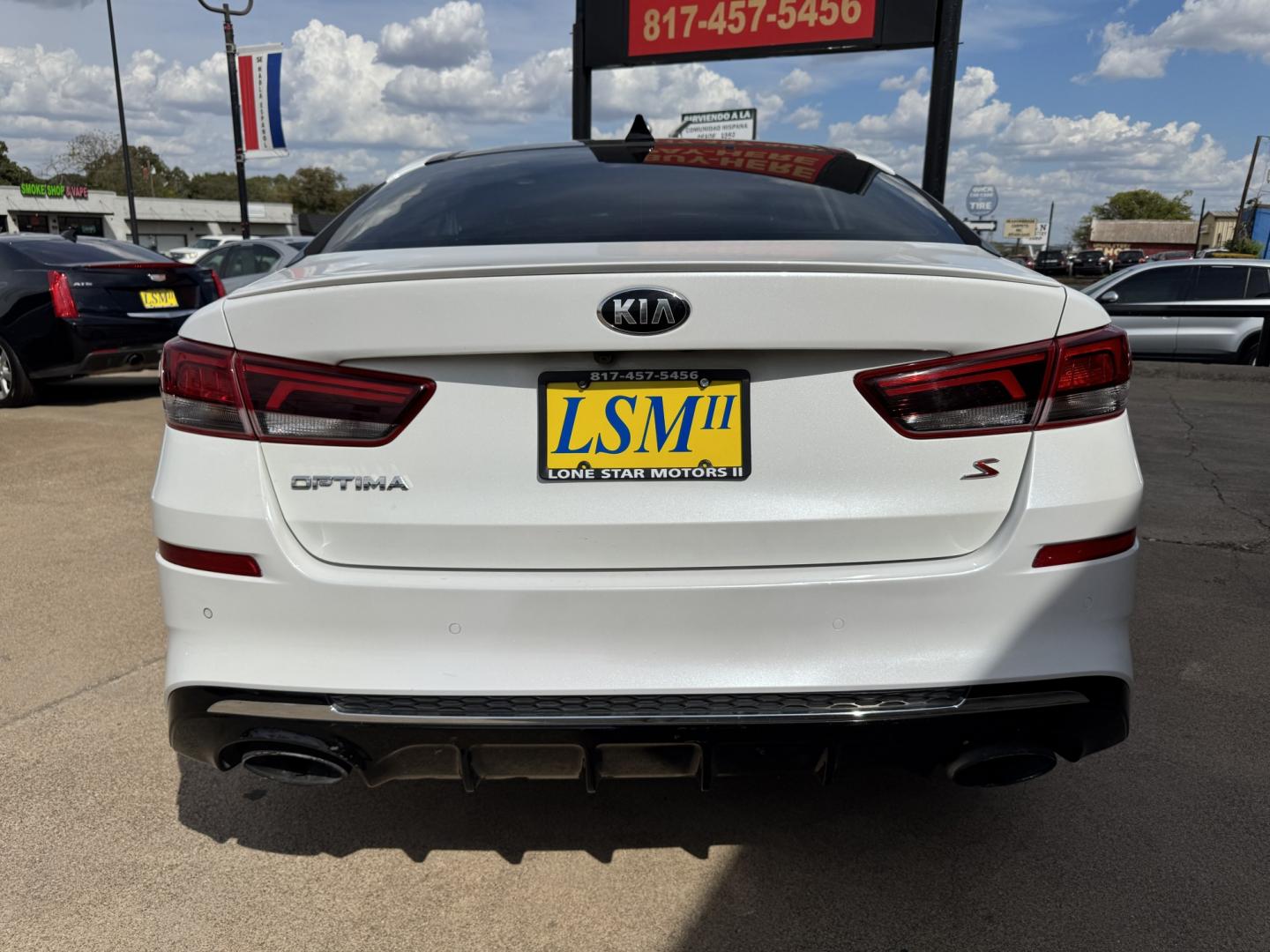 2019 WHITE KIA OPTIMA LX; S (5XXGT4L30KG) , located at 5900 E. Lancaster Ave., Fort Worth, TX, 76112, (817) 457-5456, 0.000000, 0.000000- Photo#4