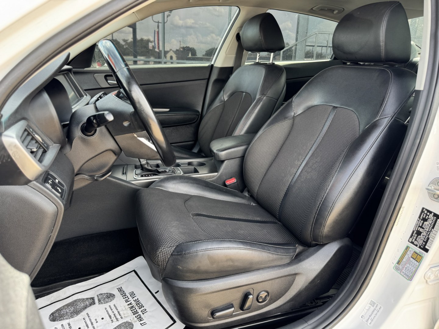 2019 WHITE KIA OPTIMA LX; S (5XXGT4L30KG) , located at 5900 E. Lancaster Ave., Fort Worth, TX, 76112, (817) 457-5456, 0.000000, 0.000000- Photo#11
