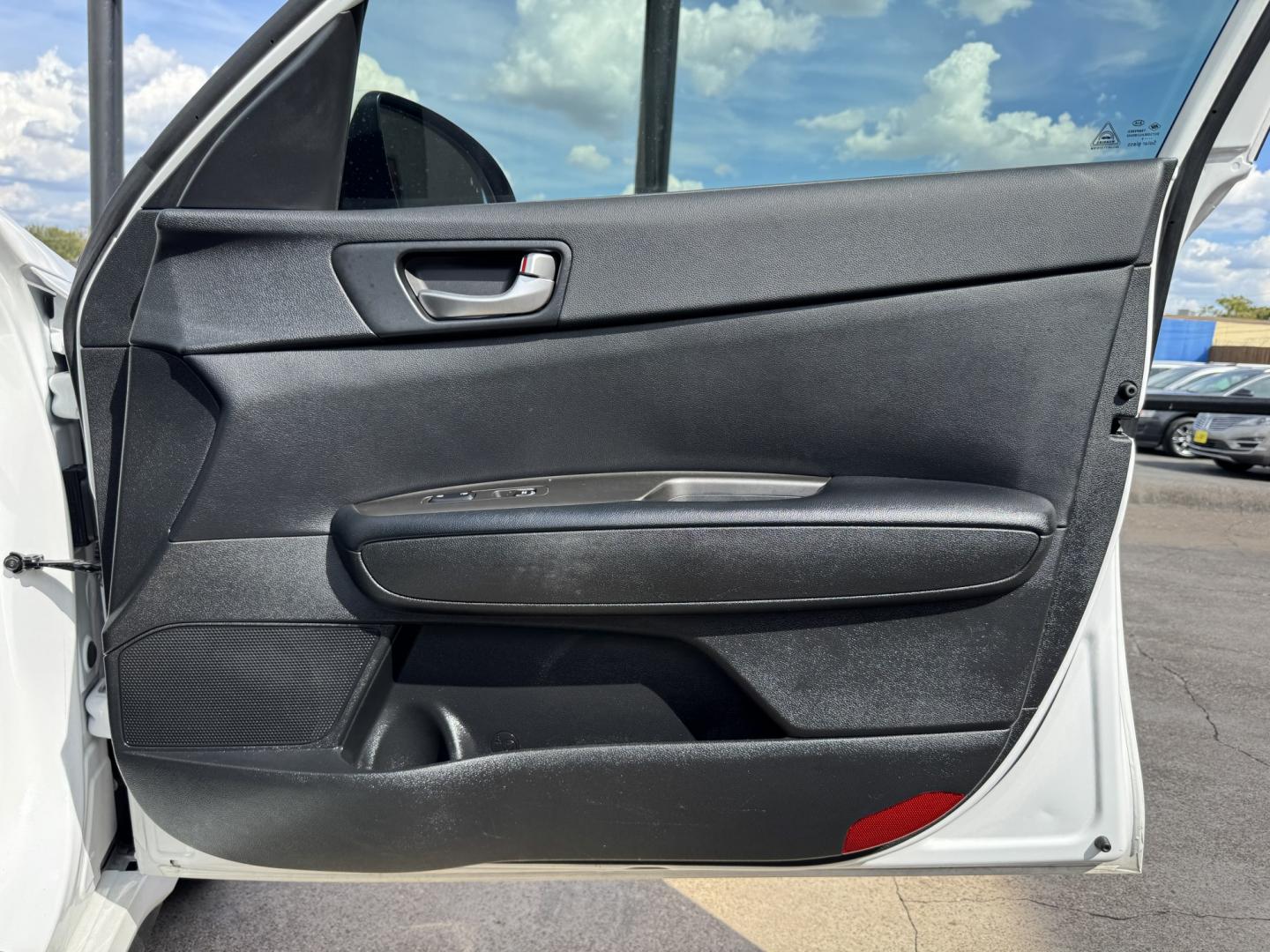 2019 WHITE KIA OPTIMA LX; S (5XXGT4L30KG) , located at 5900 E. Lancaster Ave., Fort Worth, TX, 76112, (817) 457-5456, 0.000000, 0.000000- Photo#16