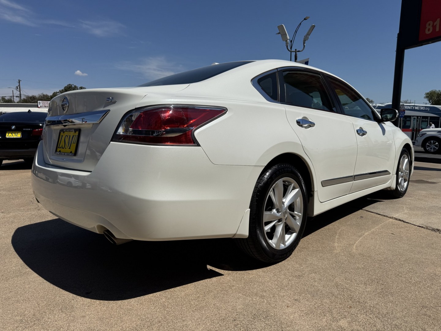 2015 WHITE NISSAN ALTIMA 2.5; 2.5 S; 2 (1N4AL3AP0FN) , located at 5900 E. Lancaster Ave., Fort Worth, TX, 76112, (817) 457-5456, 0.000000, 0.000000- Photo#3