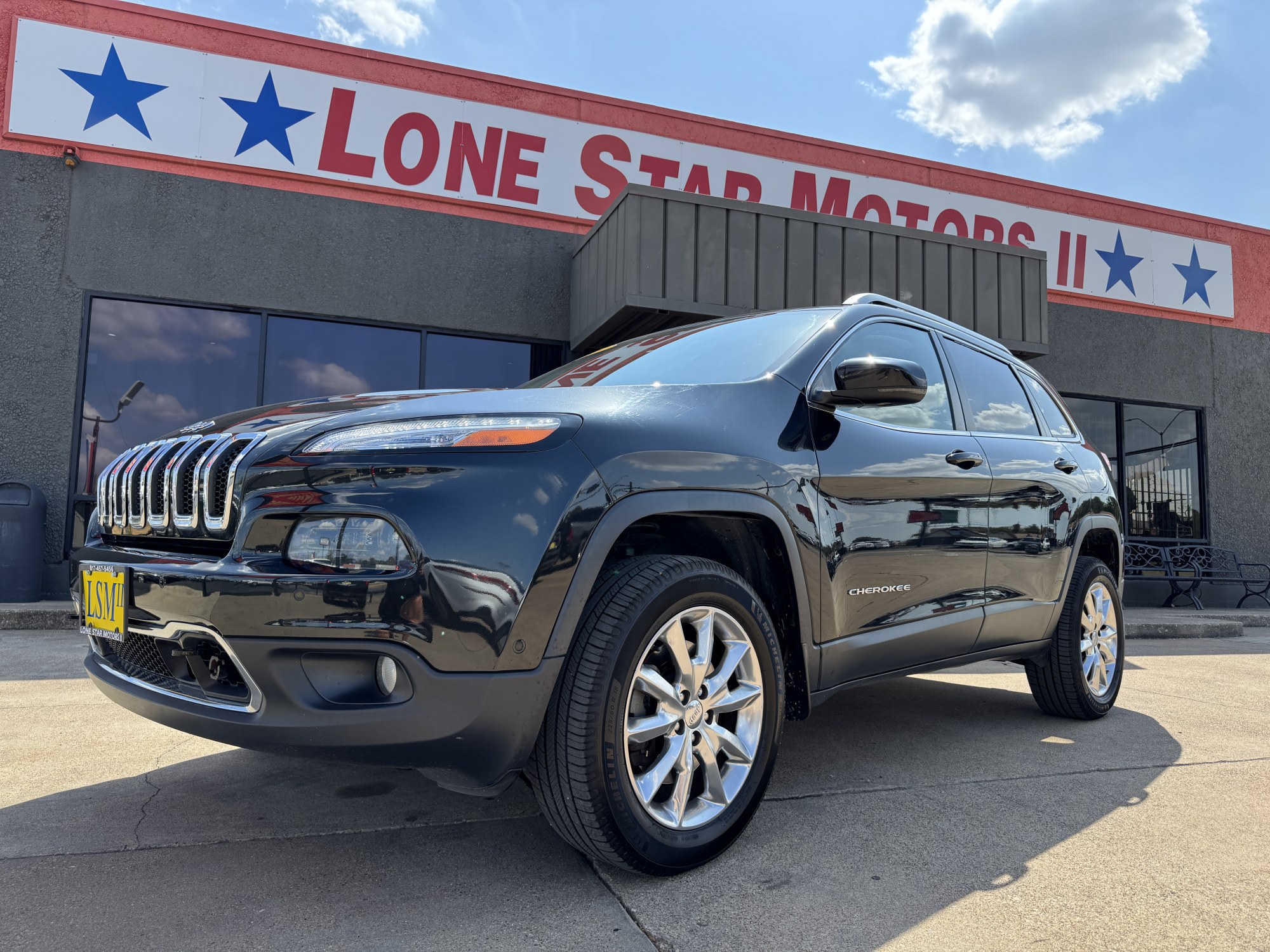 photo of 2015 JEEP CHEROKEE LIMITED 