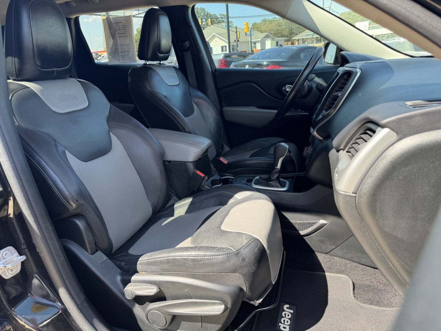 2014 BLACK JEEP CHEROKEE LIMITED (1C4PJLDS5EW) , located at 5900 E. Lancaster Ave., Fort Worth, TX, 76112, (817) 457-5456, 0.000000, 0.000000- Photo#17