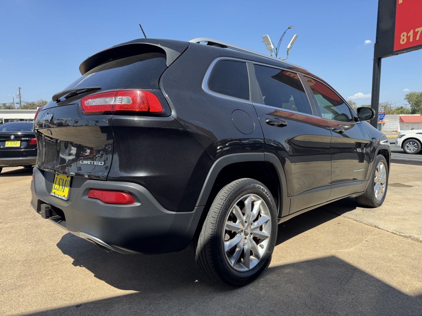 2014 BLACK JEEP CHEROKEE LIMITED (1C4PJLDS5EW) , located at 5900 E. Lancaster Ave., Fort Worth, TX, 76112, (817) 457-5456, 0.000000, 0.000000- Photo#3