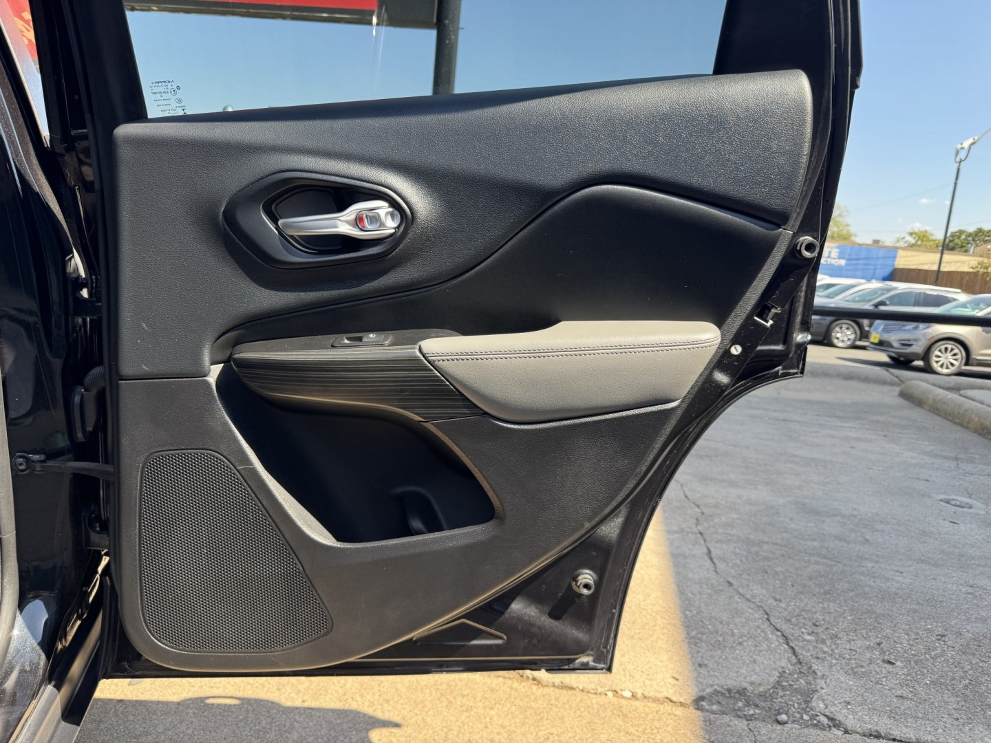 2014 BLACK JEEP CHEROKEE LIMITED (1C4PJLDS5EW) , located at 5900 E. Lancaster Ave., Fort Worth, TX, 76112, (817) 457-5456, 0.000000, 0.000000- Photo#13