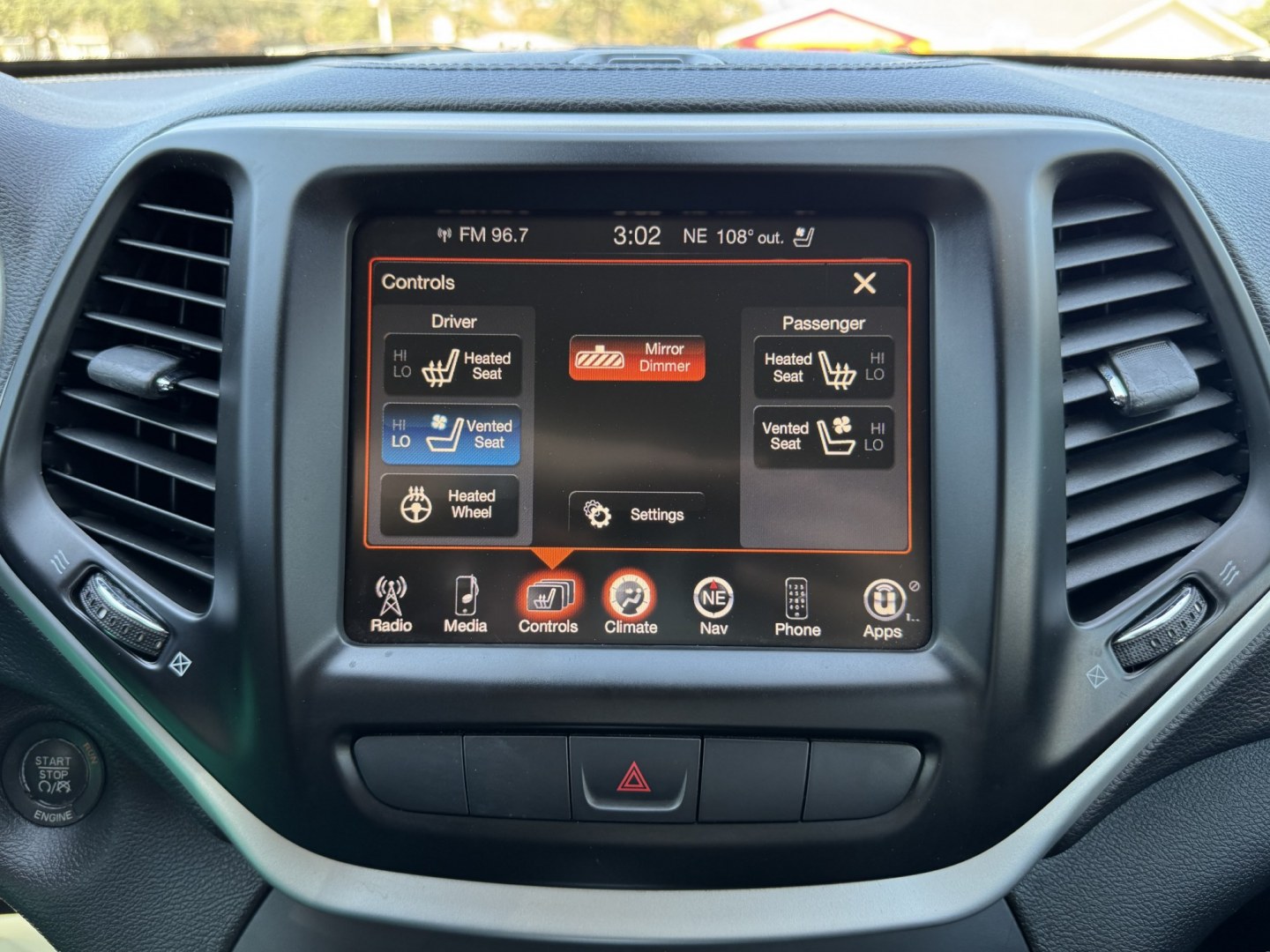2014 BLACK JEEP CHEROKEE LIMITED (1C4PJLDS5EW) , located at 5900 E. Lancaster Ave., Fort Worth, TX, 76112, (817) 457-5456, 0.000000, 0.000000- Photo#22