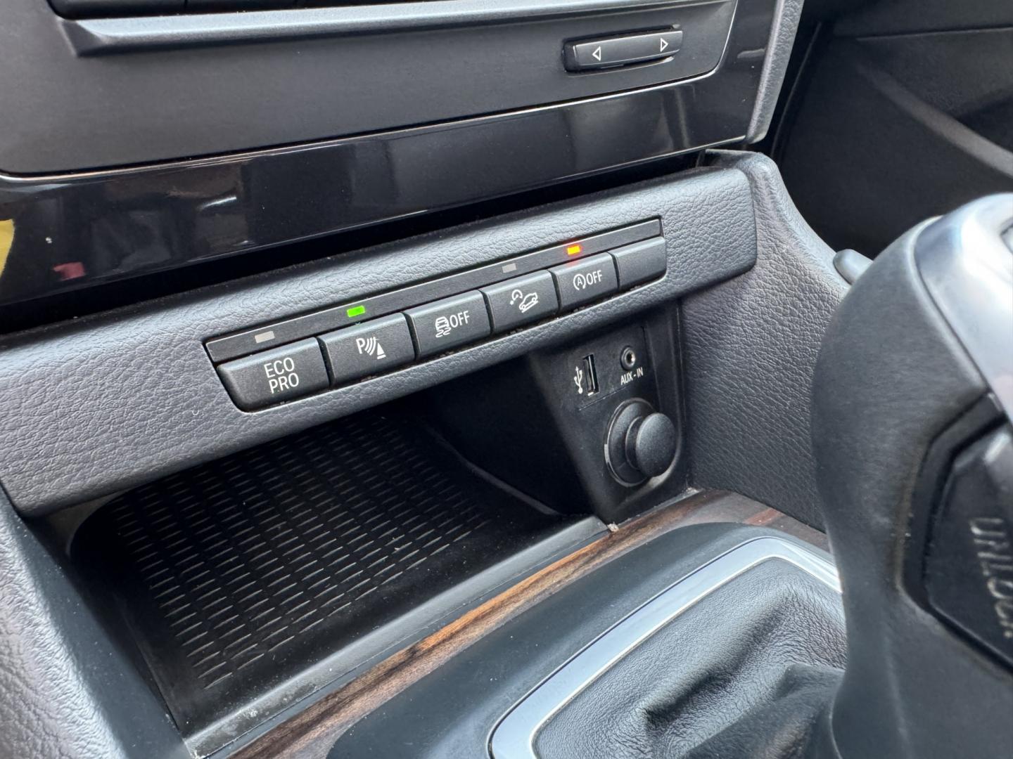 2014 GRAY BMW X1 XDRIVE28I (WBAVL1C5XEV) , located at 5900 E. Lancaster Ave., Fort Worth, TX, 76112, (817) 457-5456, 0.000000, 0.000000- Photo#28