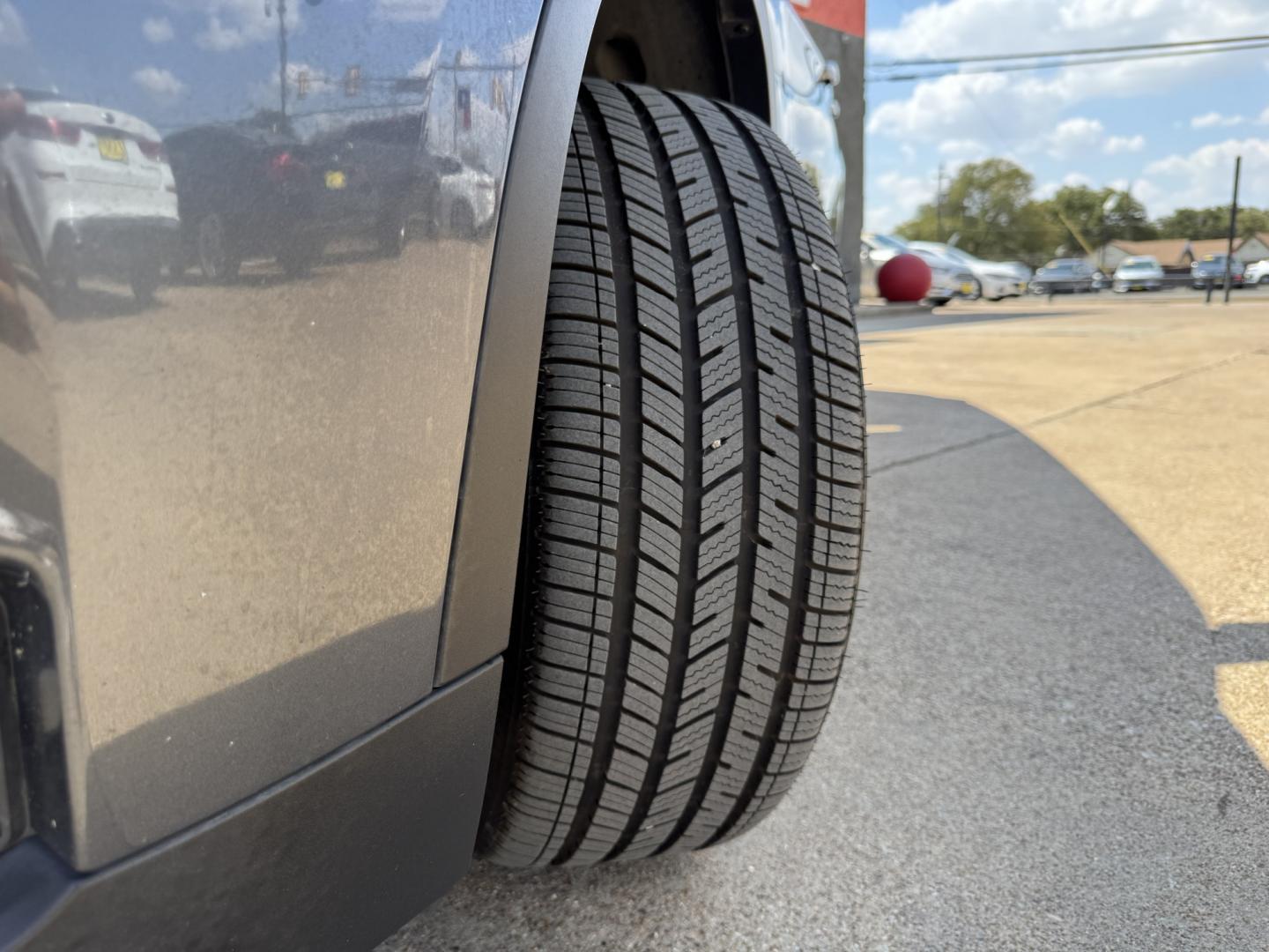 2014 GRAY BMW X1 XDRIVE28I (WBAVL1C5XEV) , located at 5900 E. Lancaster Ave., Fort Worth, TX, 76112, (817) 457-5456, 0.000000, 0.000000- Photo#29