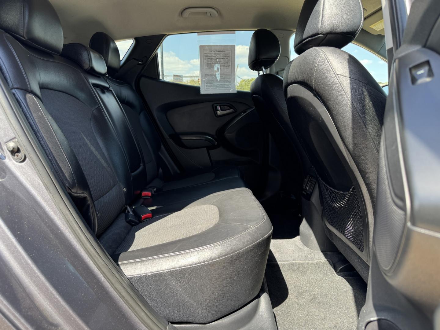 2015 GRAY HYUNDAI TUCSON LIMITED; SE (KM8JUCAG6FU) , located at 5900 E. Lancaster Ave., Fort Worth, TX, 76112, (817) 457-5456, 0.000000, 0.000000- Photo#14