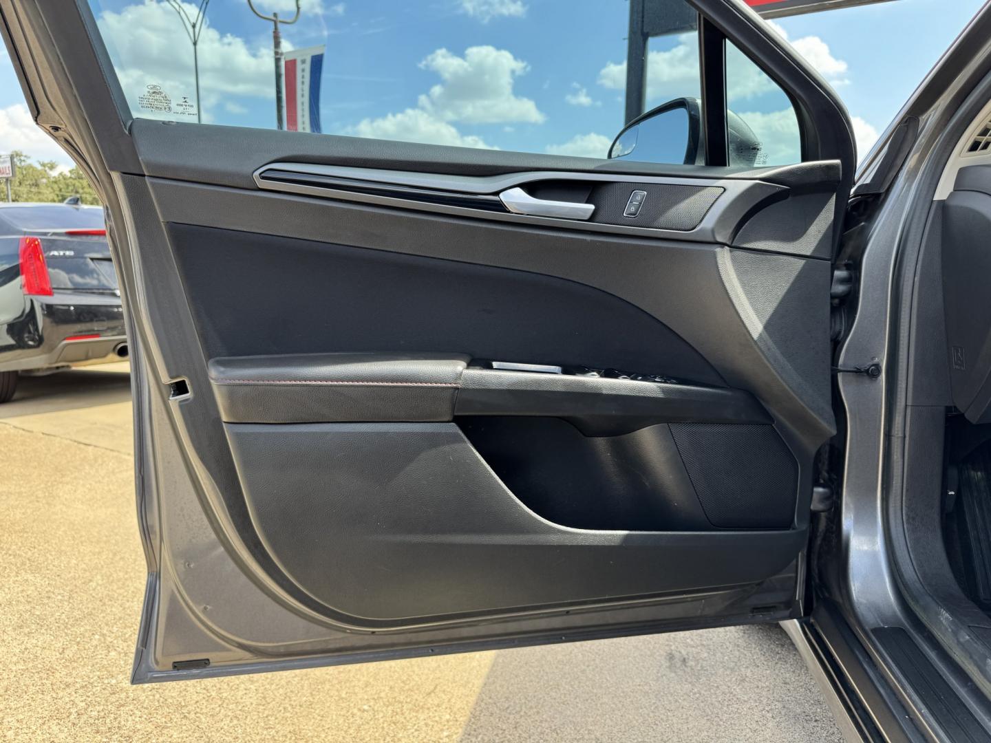 2014 GRAY FORD FUSION SE (3FA6P0HD7ER) , located at 5900 E. Lancaster Ave., Fort Worth, TX, 76112, (817) 457-5456, 0.000000, 0.000000- Photo#7