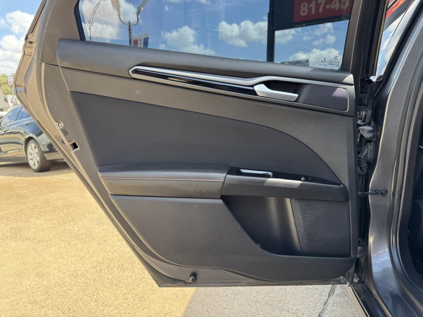 2014 GRAY FORD FUSION SE (3FA6P0HD7ER) , located at 5900 E. Lancaster Ave., Fort Worth, TX, 76112, (817) 457-5456, 0.000000, 0.000000- Photo#11