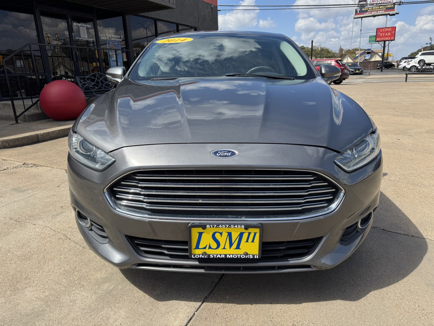 2014 GRAY FORD FUSION SE (3FA6P0HD7ER) , located at 5900 E. Lancaster Ave., Fort Worth, TX, 76112, (817) 457-5456, 0.000000, 0.000000- Photo#1