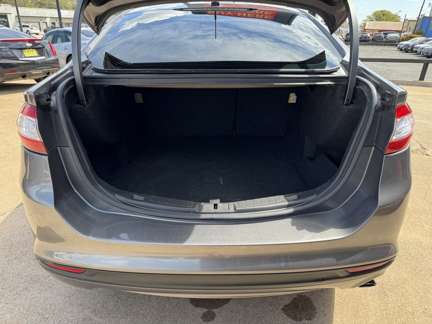2014 GRAY FORD FUSION SE (3FA6P0HD7ER) , located at 5900 E. Lancaster Ave., Fort Worth, TX, 76112, (817) 457-5456, 0.000000, 0.000000- Photo#5