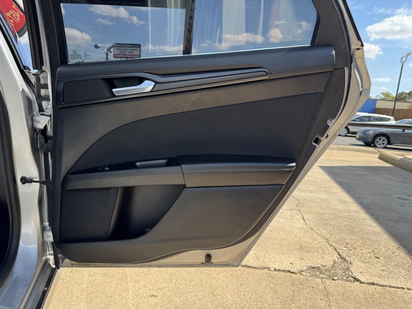2018 SILVER FORD FUSION SE (3FA6P0H95JR) , located at 5900 E. Lancaster Ave., Fort Worth, TX, 76112, (817) 457-5456, 0.000000, 0.000000- Photo#13