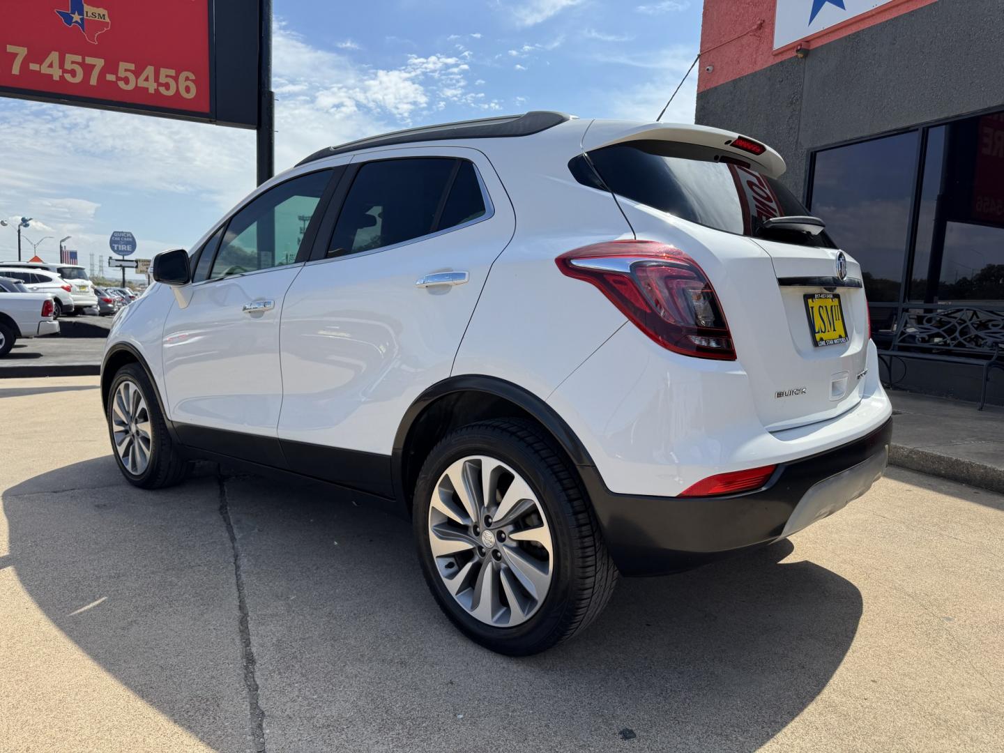 2018 WHITE BUICK ENCORE PREFERRED (KL4CJASB4JB) , located at 5900 E. Lancaster Ave., Fort Worth, TX, 76112, (817) 457-5456, 0.000000, 0.000000- Photo#6