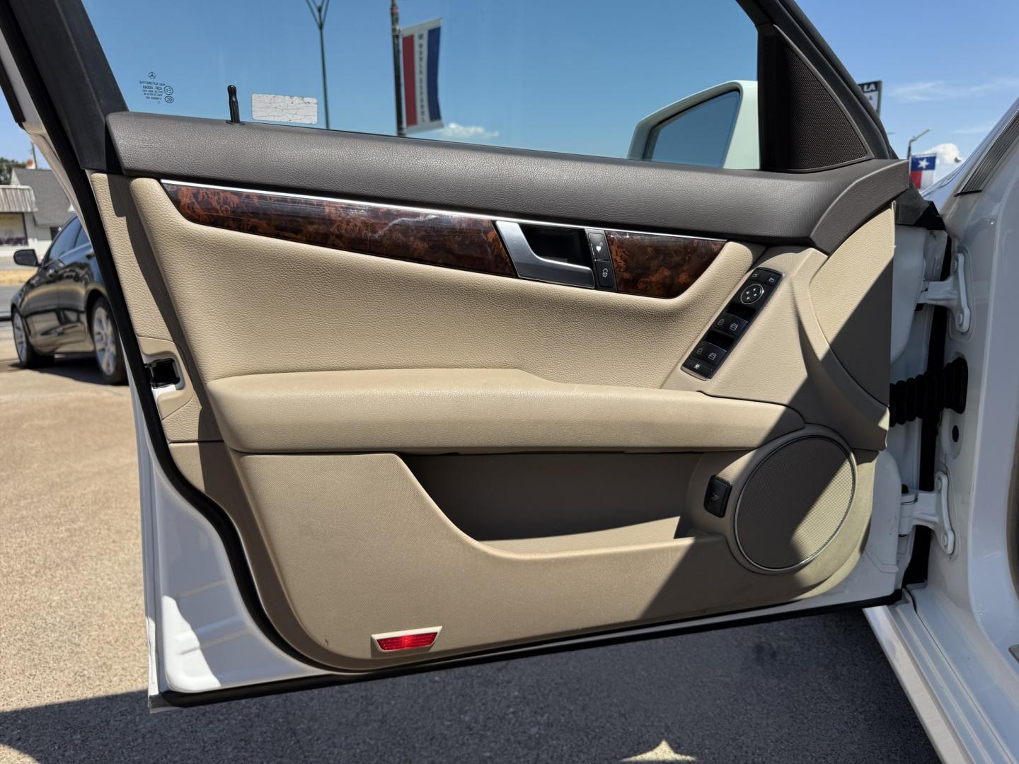 2013 WHITE MERCEDES-BENZ C-CLASS C250 (WDDGF4HB9DA) , located at 5900 E. Lancaster Ave., Fort Worth, TX, 76112, (817) 457-5456, 0.000000, 0.000000- Photo#8